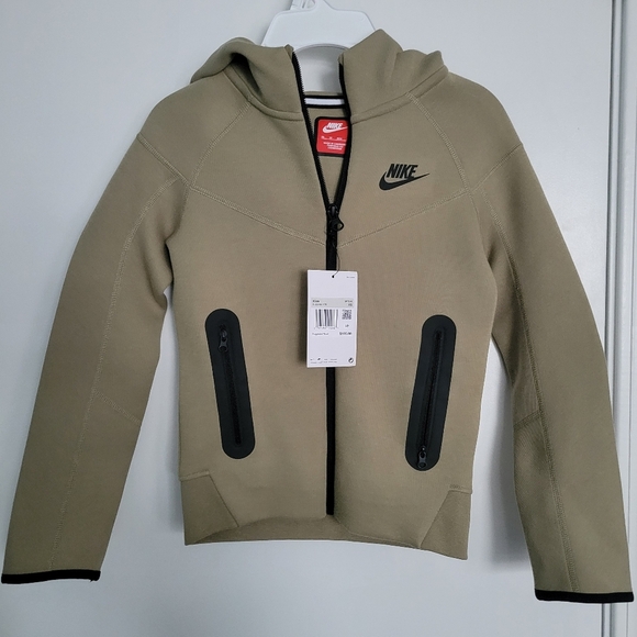 NEW Nike Sweatshirt Kids XS Tan Sportswear Tech Full Zip Fleece Youth Bo…